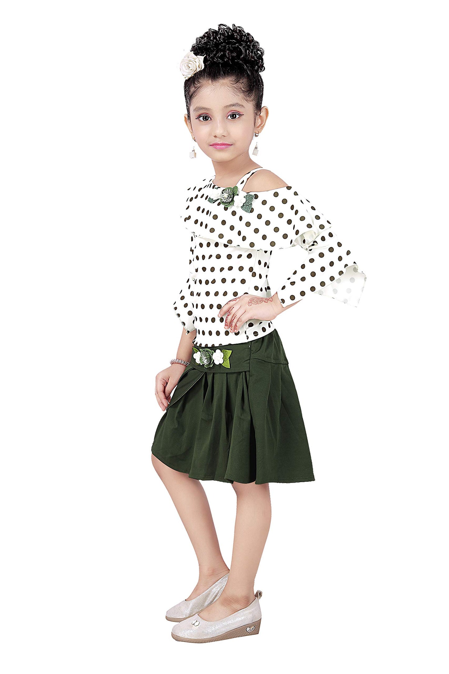 Green Cotton Blend Kids Apparel Combo For Girls