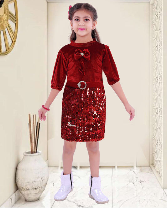 Red  Coloured  Shinning  Velvet  1piece  For  Girls